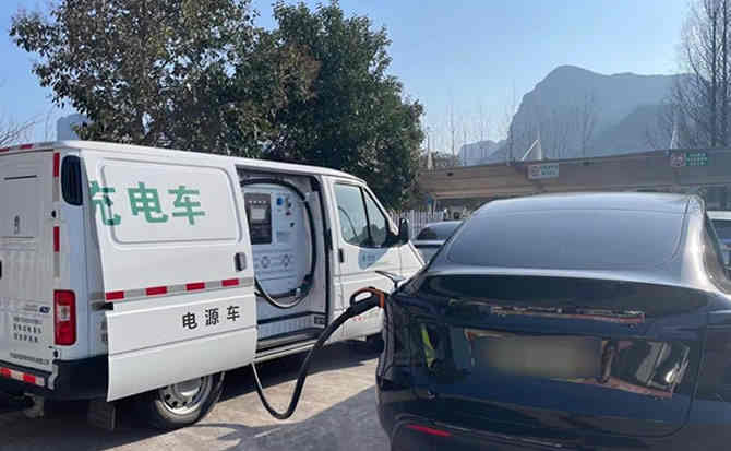 鹿泉区汽车搭电