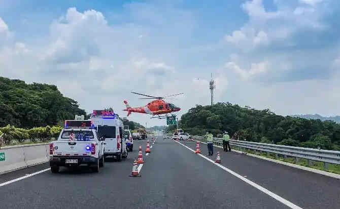 鹿泉区高速公路汽车救援案例